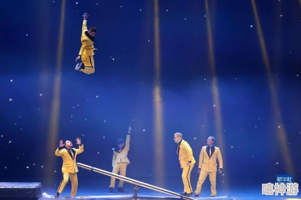 舞蹈室里的景色李欣赵峰精彩对话：探讨舞蹈艺术的表达意图与身体语言的深层次交流