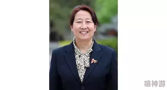 如何获取并了解神之真谛称号的详细属性指南