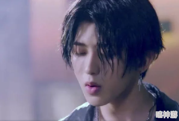 男人把坤坤桶到女人的坤坤里，网友疯传八卦视频曝光内幕真相