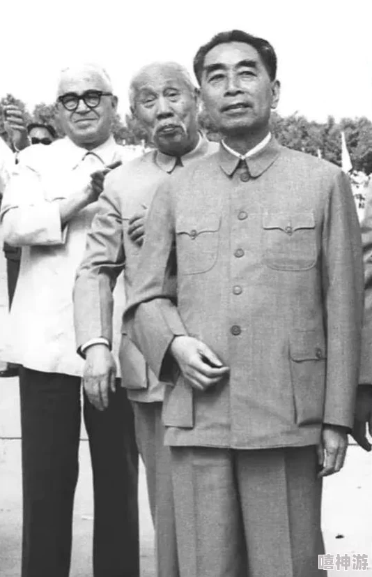 黑人狂躁日韩妞：探讨跨文化交往中的情感冲突与社会认同问题，揭示对多元文化的理解与包容的重要性