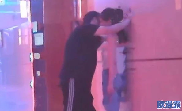 使劲 用力麻麻 深一点:某明星被曝与神秘对象深夜约会,亲密举动引发网友热议! 使劲 用力麻麻 深一点:某明星被曝与神秘对象深夜约会,亲密举动引发网友热议!