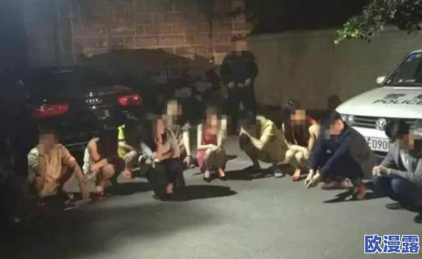 香港三级黄色片引发社会热议,警方突袭多家影院查获大量非法影片,震惊全城! 香港三级黄色片引发社会热议,警方突袭多家影院查获大量非法影片,震惊全城!