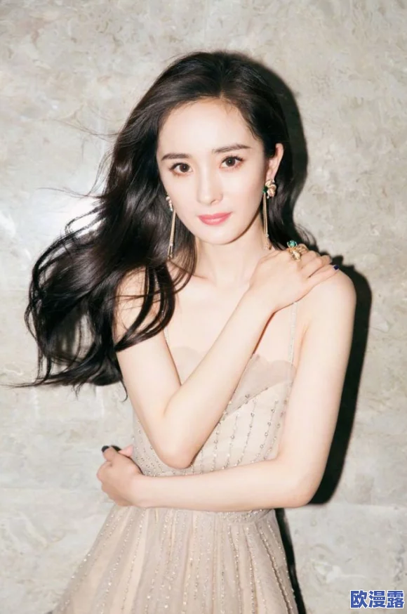 杨幂好紧好爽再浪一点，竟然在现场大方分享私密生活细节，引发网友热议！