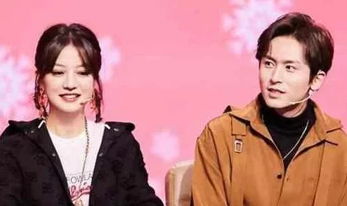 cn吃瓜：某知名明星被拍到与神秘人士深夜约会，疑似恋情曝光引发网友热议！