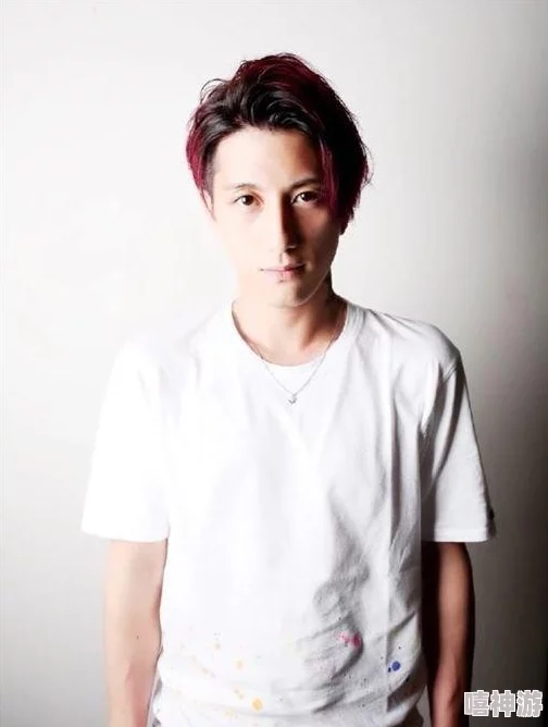 不小心看到了男生的睾丸怎么办？网友热议：尴尬瞬间怎么应对，保护隐私才是王道！