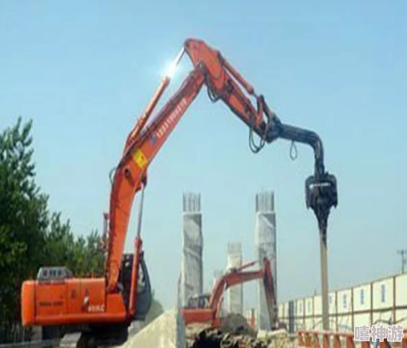 打桩机11分钟喷了14次，施工现场频繁出现意外情况引发关注，专家分析可能影响工程安全性