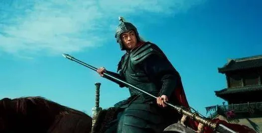 赵云吃吕布睾丸，历史上这位英雄的传奇故事为何引发如此争议与讨论？