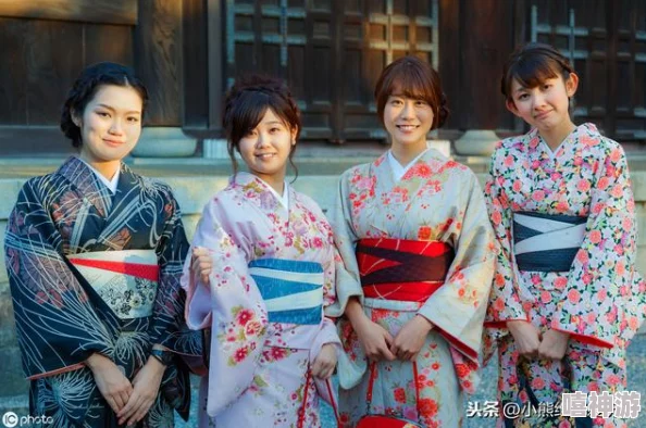 日本女人毛茸茸：探讨这一现象背后的文化意义与社会接受度，反映女性自我表达的多样性与独特魅力