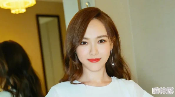 乡村艳妇胡秀英：她的故事如何改变了整个村庄的命运与人们的生活方式，成为时代的缩影与传奇