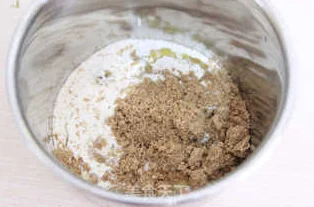 麻酥酥哟：一种独特的美食体验，融合了香脆与细腻口感，让人一尝成主顾，回味无穷