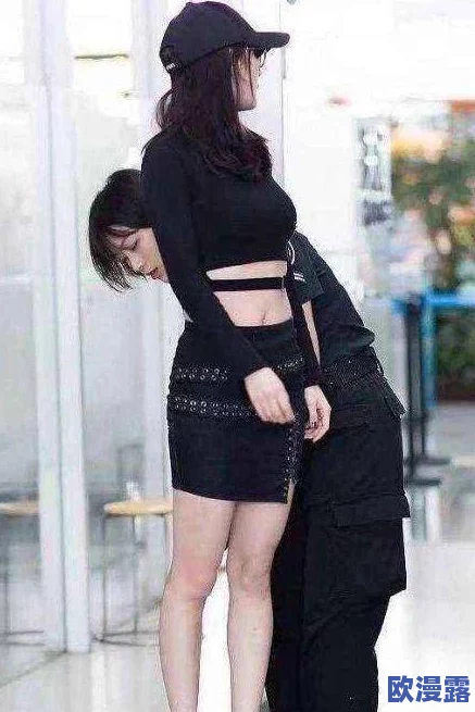 被迫含根入睡h:近日网络热议,某明星因私生活曝光引发网友热烈讨论,背后真相令人震惊! 被迫含根入睡h:近日网络热议,某明星因私生活曝光引发网友热烈讨论,背后真相令人震惊!