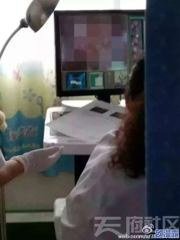 护士脱裤衩露出尿口给男子摸引发热议网友纷纷评论事件背后是否存在职业道德问题和社会责任感缺失