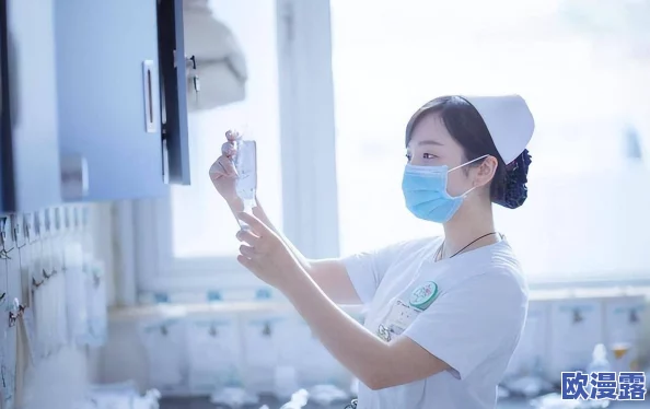 护士脱裤衩露出尿口给男子摸引发热议网友纷纷评论事件背后是否存在职业道德问题和社会责任感缺失