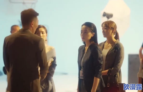 精品国产模特在线观看惊爆内幕：揭露行业黑幕与模特背后的真实故事，震撼你的认知与想象！