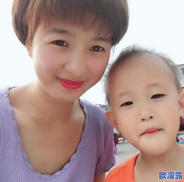 美女直播吃奶传递母爱温暖展现亲子间的深厚情感让更多人关注家庭与爱的力量 美女直播吃奶传递母爱温暖展现亲子间的深厚情感让更多人关注家庭与爱的力量