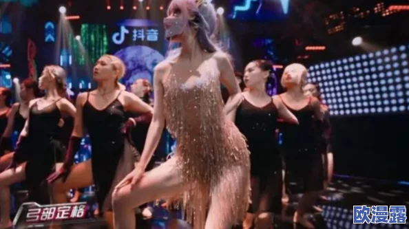 欧美人与zoxxxx视频网友推荐这部影片精彩纷呈情节紧凑让人欲罢不能绝对值得一看不容错过的佳作