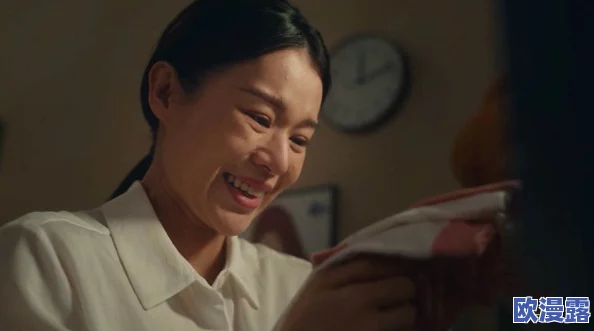 国产真实伦在线观看 网友评价：这部影片的剧情紧凑，演员表现出色，让人感受到强烈的代入感，是一部值得推荐的好片