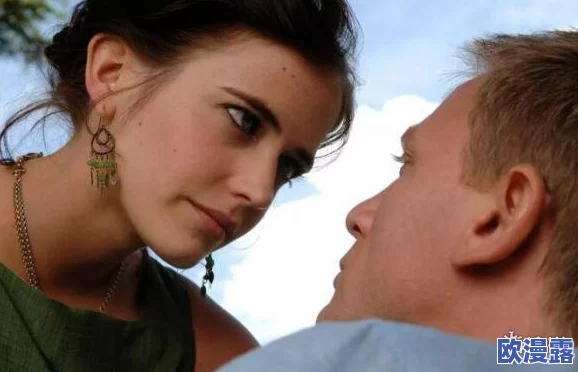 欧美aa一级片惊爆信息：最新发布的影片引发热议，众多影迷争相讨论其大胆情节和精湛演技，成为社交媒体上的热门话题